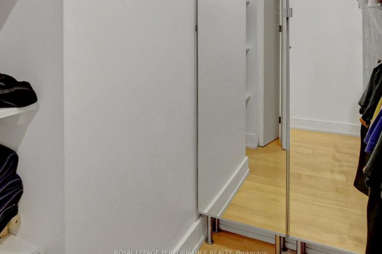 29098174/202-320-crichton-street/lindenlea/ottawa/ontario/K1M1W5_12