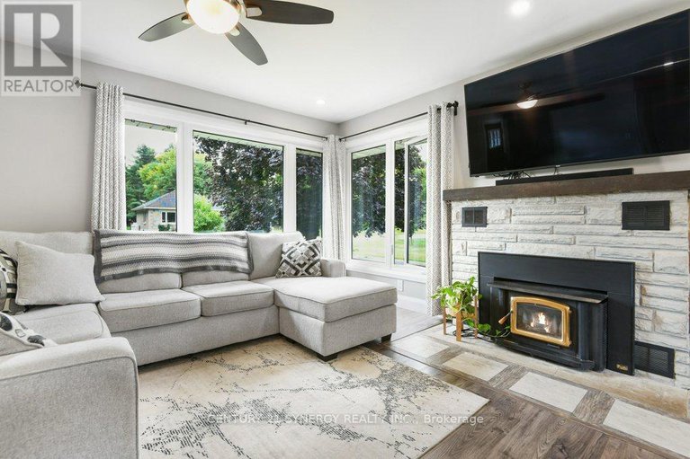 28818677/4832-mohrs-road/kinburn/ottawa/ontario/K7S3G7_8