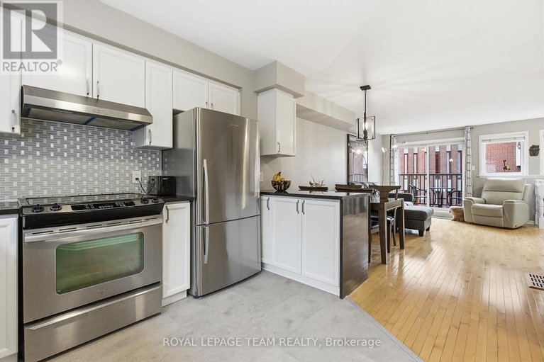 29610199/10-cornerstone-private/ottawa-centregolden-triangle/ottawa/ontario/K2P2N3_13