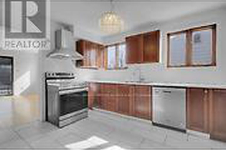 28503920/2647-ayers-avenue/ridgemont/ottawa/ontario/K1V7W7_5