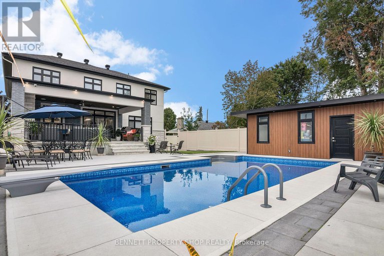 28848172/10-westwood-drive/meadowlandscrestview/ottawa/ontario/K2G2W7_2