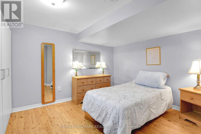 28890244/23-elvina-street/cardinal-heights/ottawa/ontario/K1J7L2_21