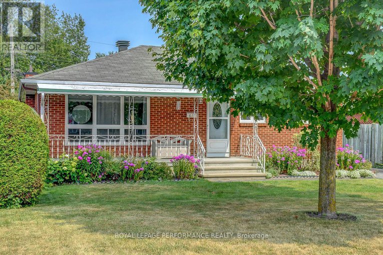 28697255/617-gardenvale-road/castle-heightsrideau-high/ottawa/ontario/K1K1E5_1