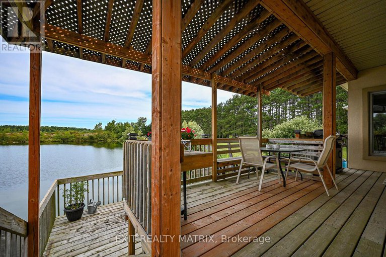 28117535/2158-old-prescott-road/osgoode-twp-north-of-reg-rd-6/ottawa/ontario/K4P1L9_28