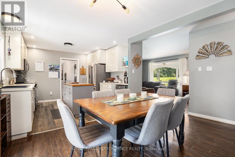 28638253/15-fair-street/maxville/north-glengarry/ontario/K0C1T0_10