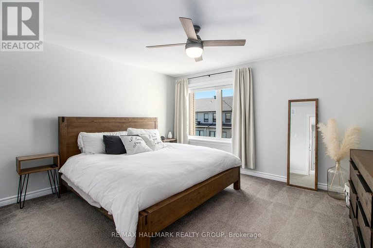 28862057/754-cairn-crescent/mer-bleuebradley-estatesanderson-park/ottawa/ontario/K1W0P4_27