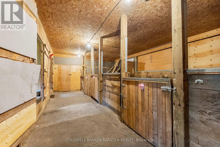28330317/1437-usborne-street/mcnabbraeside-twps/mcnabbraeside/ontario/K0A1G0_39