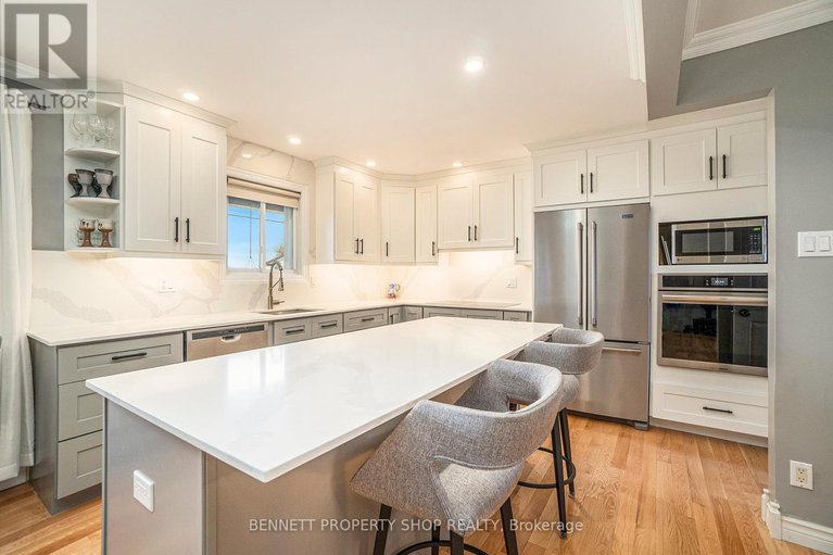 28309432/39-front-street-e/alexandria/north-glengarry/ontario/K0C1A0_5