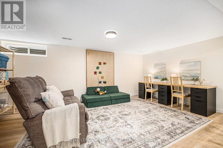 28641296/135-monterey-drive/leslie-park/ottawa/ontario/K2H7A9_20