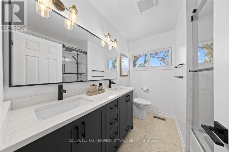 29487497/13-edgebrook-road/lynwood-village/ottawa/ontario/K2H6C2_11