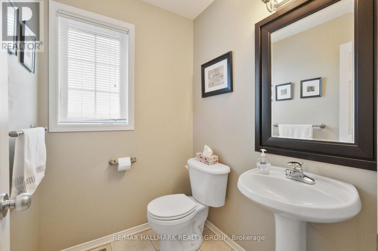 28595258/15-mcpeake-place/morgans-grantsouth-march/ottawa/ontario/K2K3K4_7