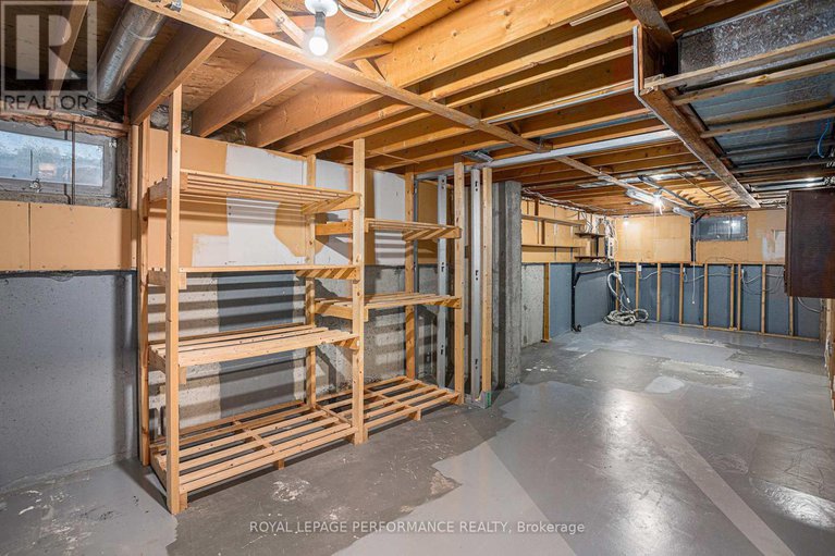 28989663/6232-fortune-drive/convent-glen-north/ottawa/ontario/K1C2B6_21