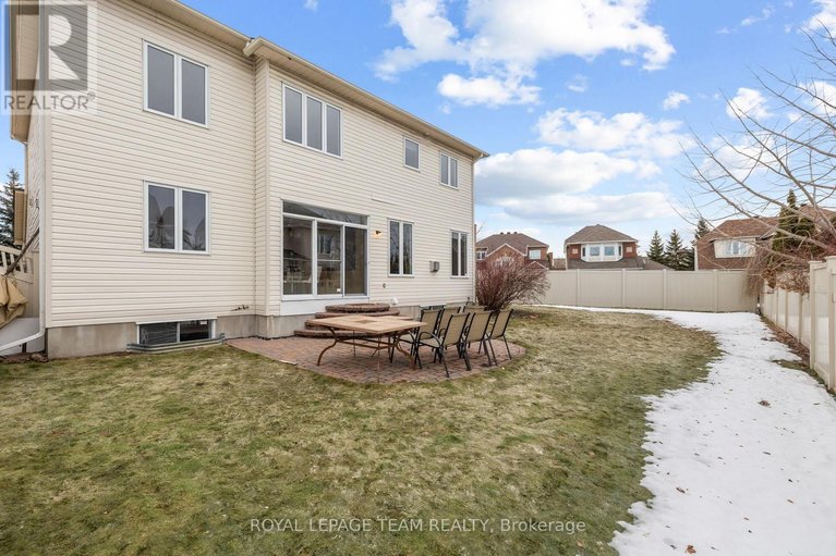 29458293/522-kentmare-crescent/strandherd/ottawa/ontario/K2J5P3_42