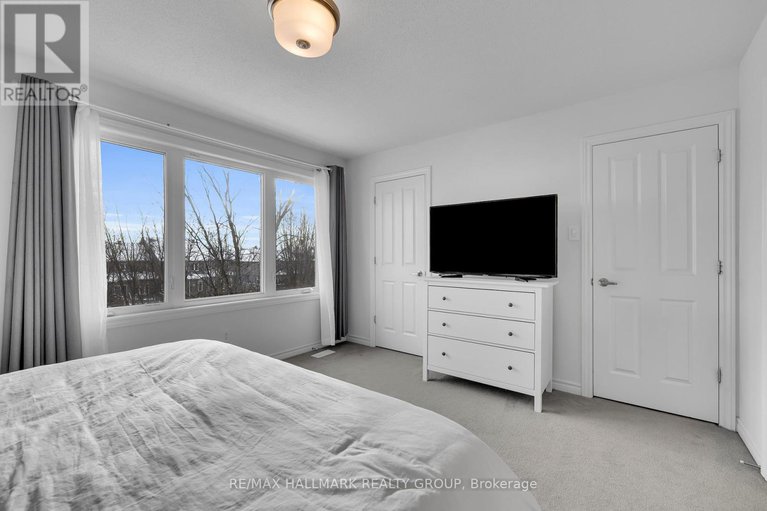 29294452/26-barn-swallow-private/riverside-southgloucester-glen/ottawa/ontario/K4M0H5_23