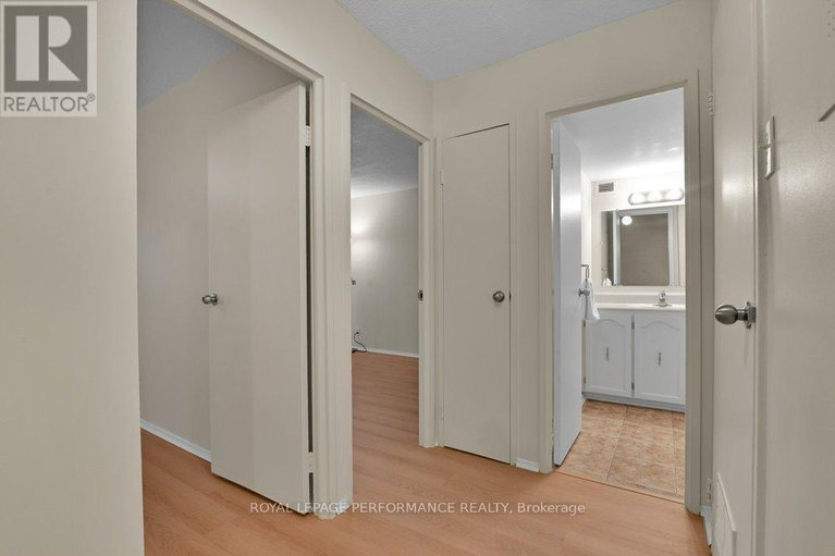 29620052/205-158-mcarthur-avenue/vanier/ottawa/ontario/K1L8E7_22