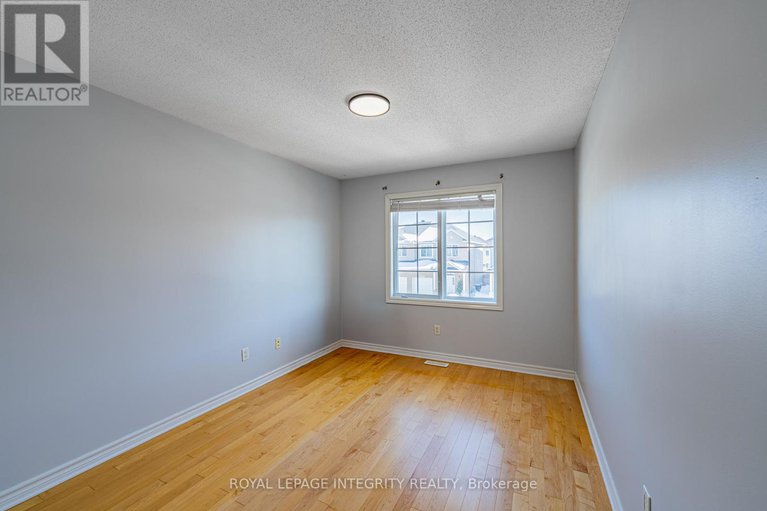 29422757/313-glenbrae-avenue/morgans-grantsouth-march/ottawa/ontario/K2W0B9_24