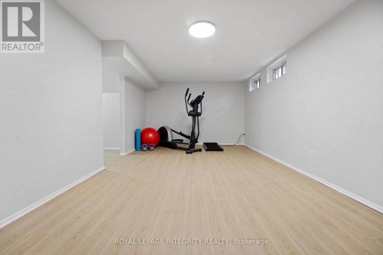 29590745/19-1585-heron-road/urbandale-acres/ottawa/ontario/K1V9V1_18