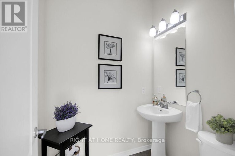 28850984/507-radiant-private/emerald-meadowstrailwest/ottawa/ontario/K2M0M9_4