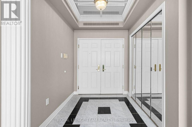 29414211/1803-1480-riverside-drive/riverview-park/ottawa/ontario/K1G5H2_2