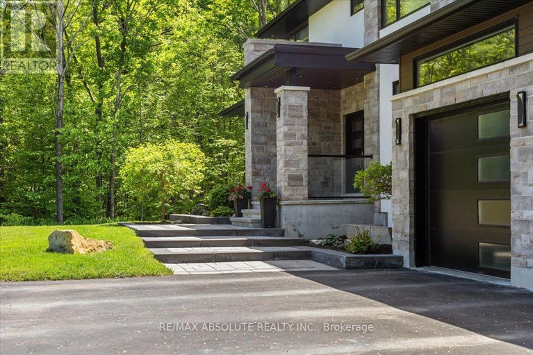28693954/144-derbeyshire-street/kanata-north-west/ottawa/ontario/K2W0E7_7