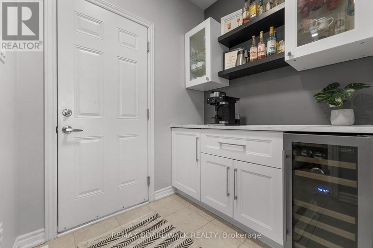 29594832/179-equitation-circle/goulbourn-twp-from-franktown-rdsouth-to-rideau/ottawa/ontario/K2V0H2_12