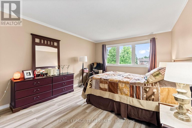 28451879/76-peary-way/katimavik/ottawa/ontario/K2L1Z8_17