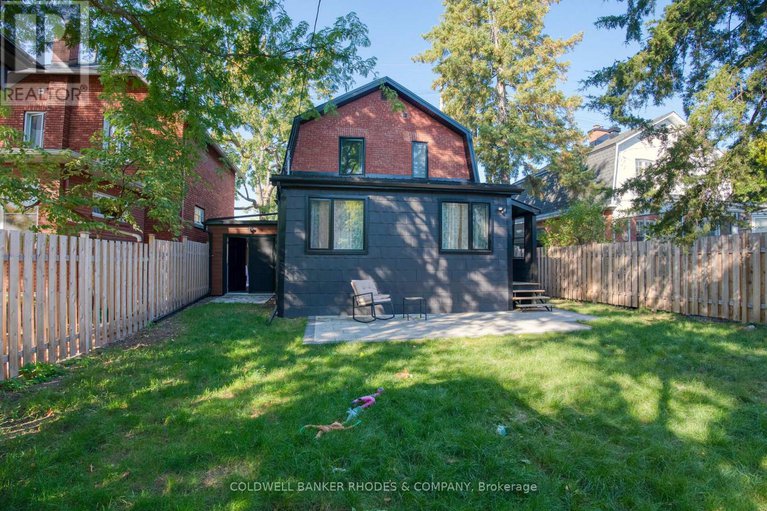 29180322/191-springfield-road/lindenlea/ottawa/ontario/K1M1C3_21