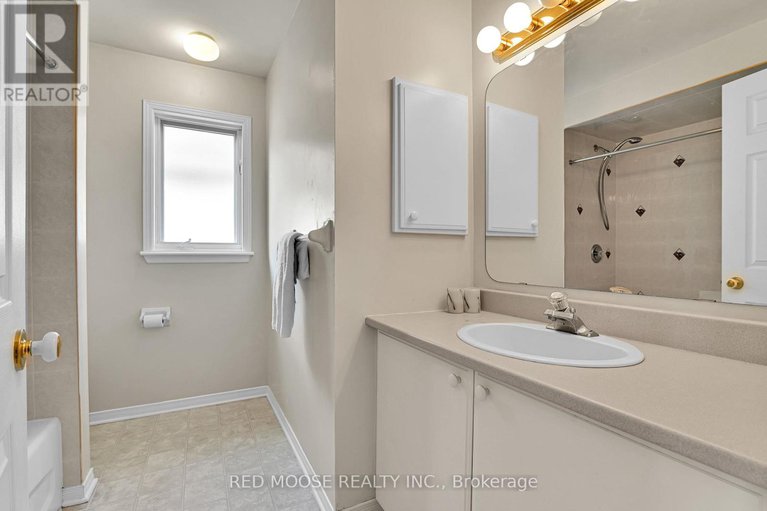 28925510/4569-ogilvie-walk-crescent/carson-grove/ottawa/ontario/K1J1G5_35