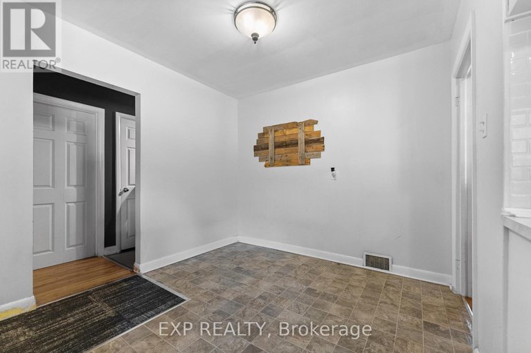 28069493/397-charles-avenue/renfrew/renfrew/ontario/K7V3J2_8