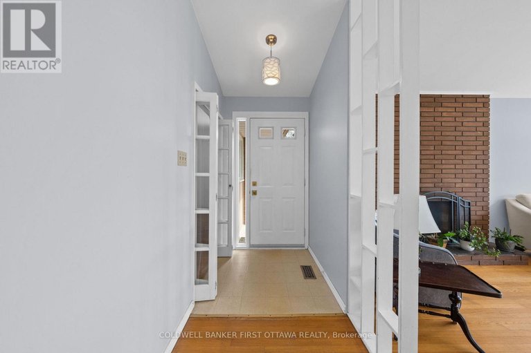 29663653/54-evergreen-drive/lynwood-village/ottawa/ontario/K2H6C9_7