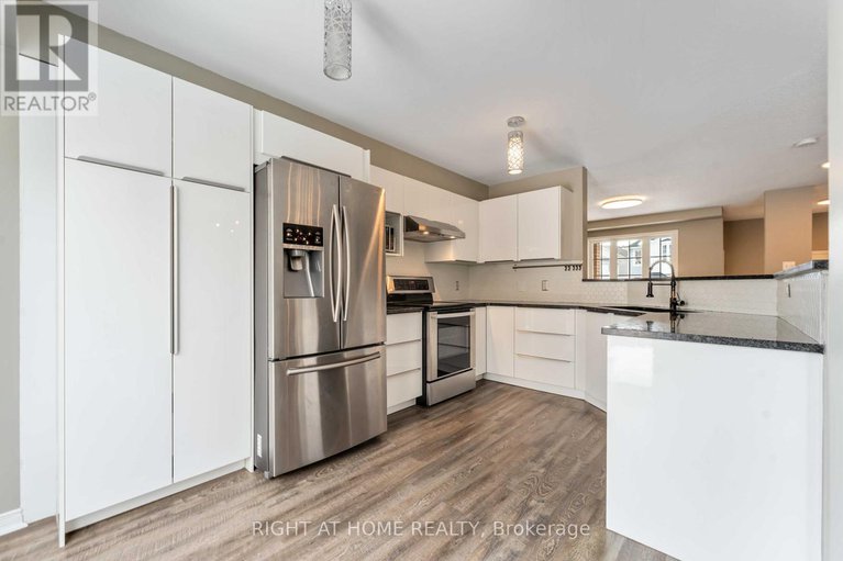 29443377/123-kinross-private/morgans-grantsouth-march/ottawa/ontario/K2K3P9_33