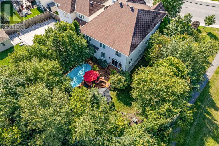 28816591/1095-halton-terrace/morgans-grantsouth-march/ottawa/ontario/K2W1G8_4