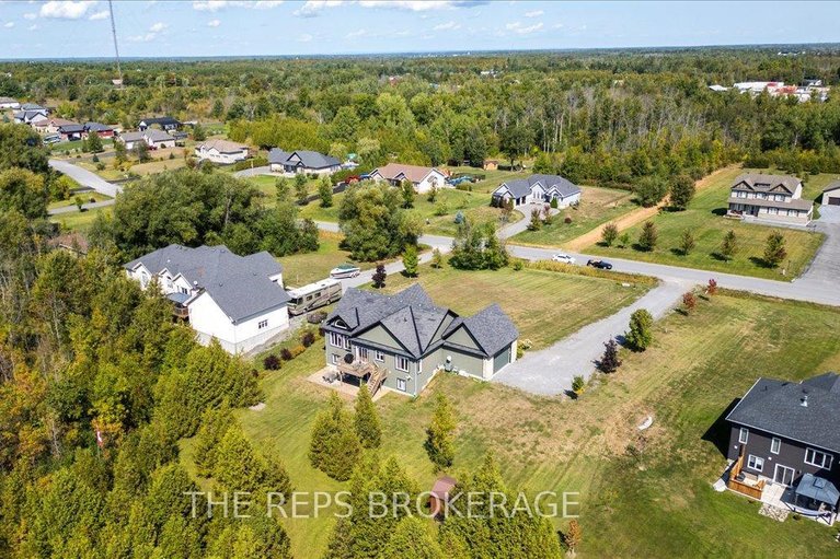 29671643/206-country-lane-drive-se/beckwith-twp/beckwith/ontario/K7C3P2_48