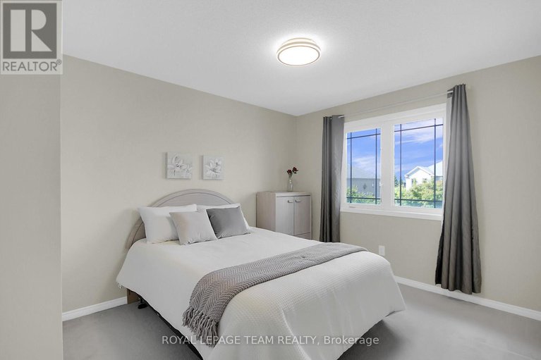 28857823/1464-carronbridge-circle/emerald-meadowstrailwest/ottawa/ontario/K2M0G6_28