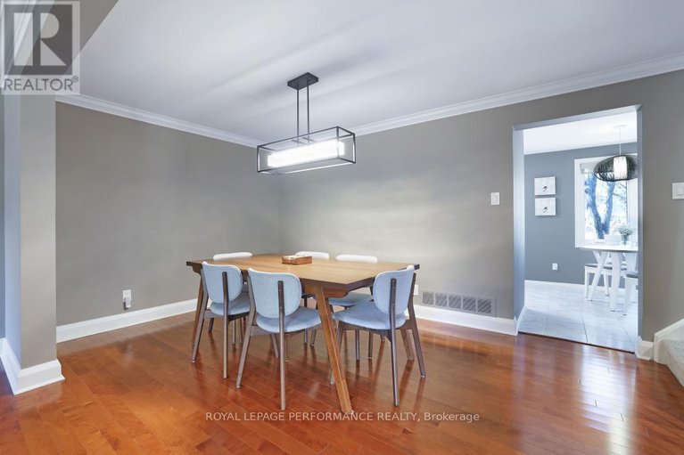 28992584/21-arbordale-crescent/centrepointe/ottawa/ontario/K2G5C7_19