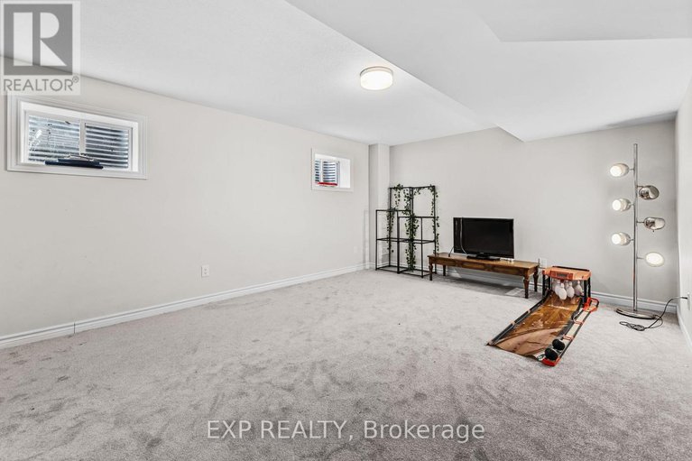 28441060/229-appalachian-circle/half-moon-bay/ottawa/ontario/K2J6X4_23