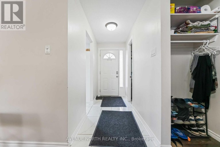 29144847/32-1741-lamoureux-drive/queenswood-heights-south/ottawa/ontario/K1E2N3_4