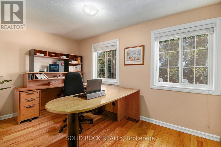 28813811/1674-sansonnet-street-s/chapel-hill/ottawa/ontario/K1C5Y6_31