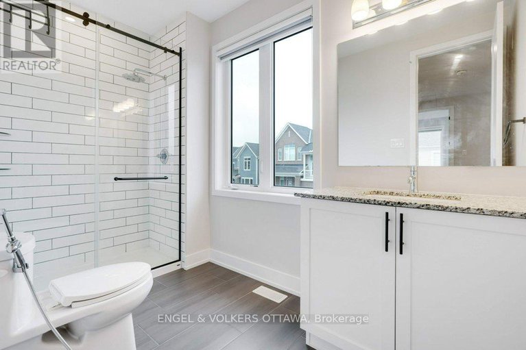28933678/1010-carden-lane/orleans-village/ottawa/ontario/K1W0N3_23