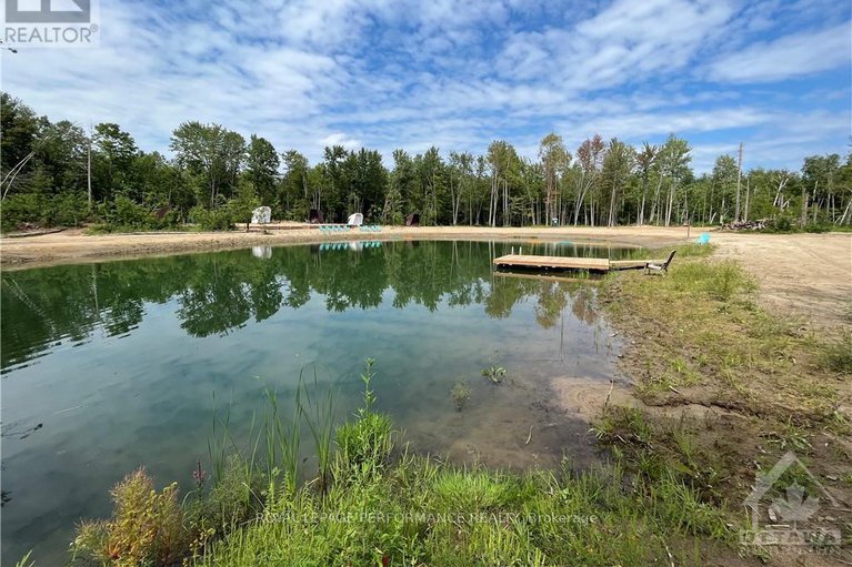 27303768/861-du-golf-road/hammond-hill/hammond/ontario/K0A2A0_20