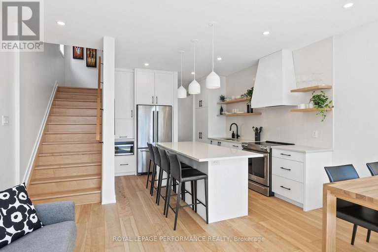 28543963/80-dagmar-avenue/vanier/ottawa/ontario/K1L5T4_8