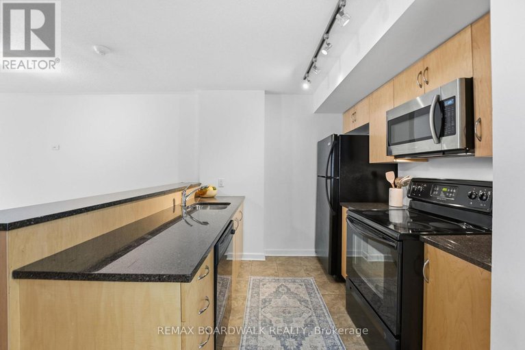 29237986/908-138-somerset-street-w/ottawa-centregolden-triangle/ottawa/ontario/K2P0A3_13