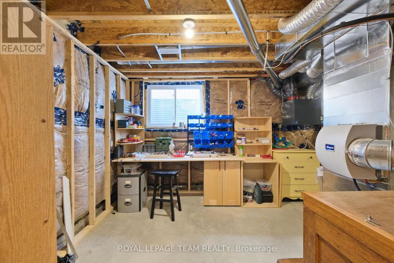 28427098/240-boyd-street/carleton-place/carleton-place/ontario/K7C0H3_42