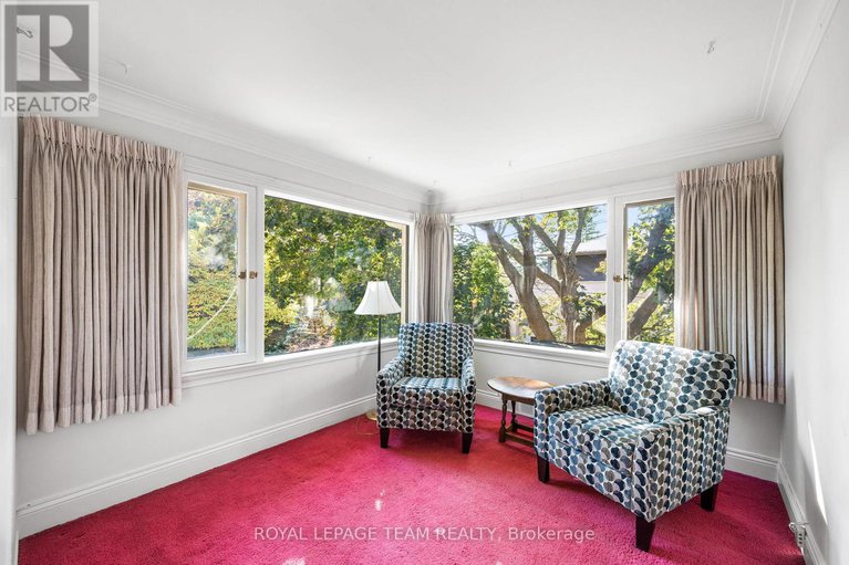 29064217/516-kenwood-avenue/mckellarhighland/ottawa/ontario/K2A0L6_26