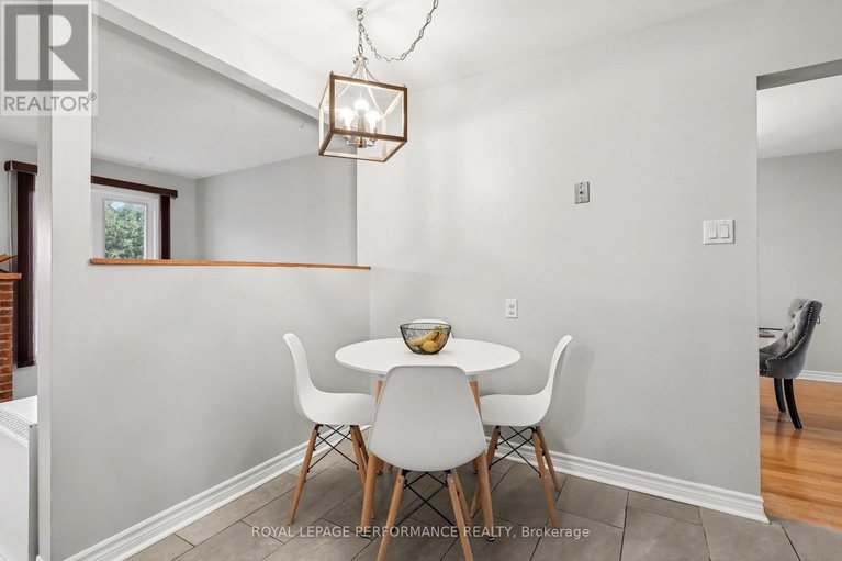 29620280/6417-st-louis-drive/hiawatha-parkconvent-glen/ottawa/ontario/K1C2X9_15