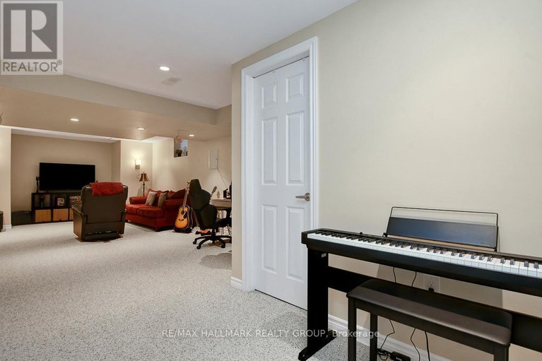 28879790/3597-cambrian-road/half-moon-bay/ottawa/ontario/K2J0S4_26