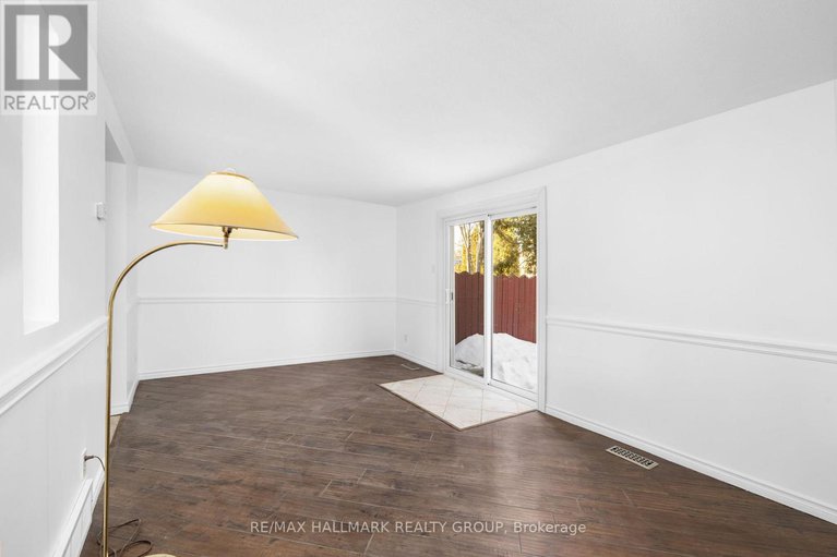 29382127/c-1458-heatherington-road/heron-gateindustrial-park/ottawa/ontario/K1V6S1_15