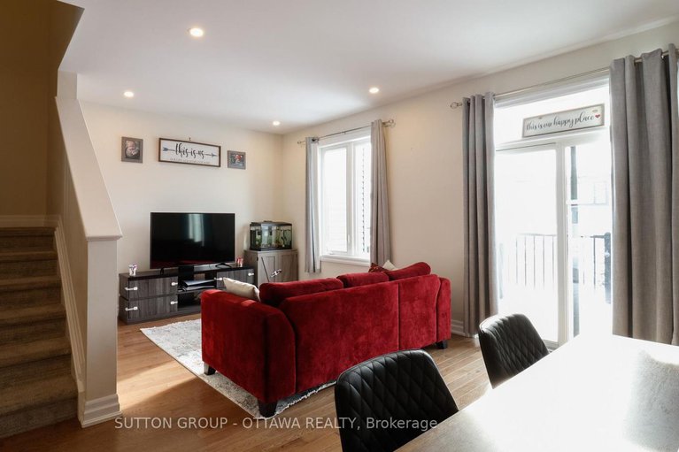 29396023/303-rue-de-l-etang-street/town-of-rockland/clarence-rockland/ontario/K4K0K1_9