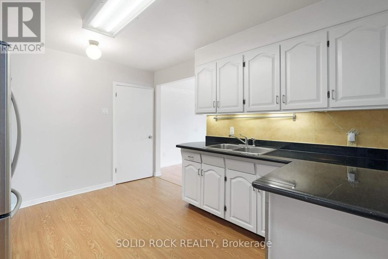 28538691/1135-maybank-street/parkway-park/ottawa/ontario/K2C2W7_11
