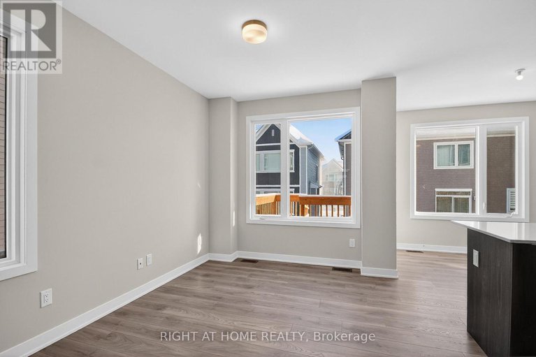 29310755/544-promontory-place/half-moon-bay/ottawa/ontario/K2J7H2_4